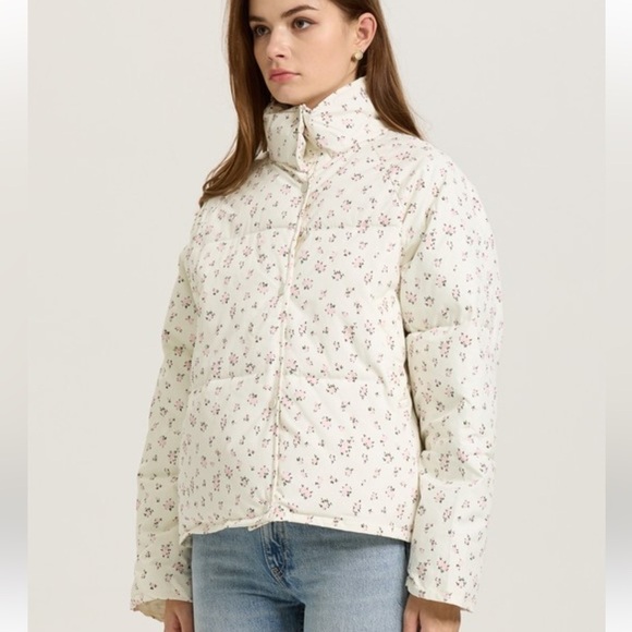 Delicate Bloom Floral Puffer Coat - Picture 3 of 6